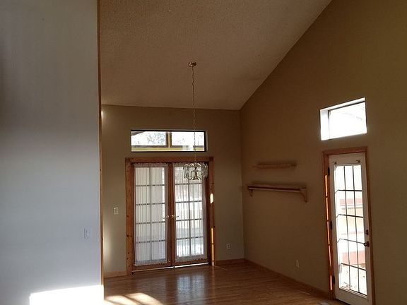 5th image of 8575 Ilex Dr