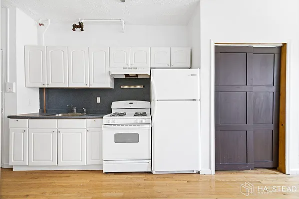 Rented by Halstead Real Estate | media 2