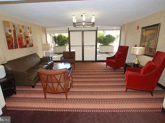 3rd image of 950 25th St NW APT 519N