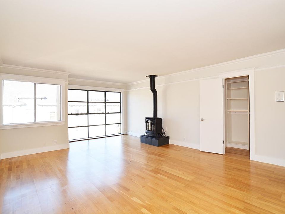 1st image of 501 Lake St #301