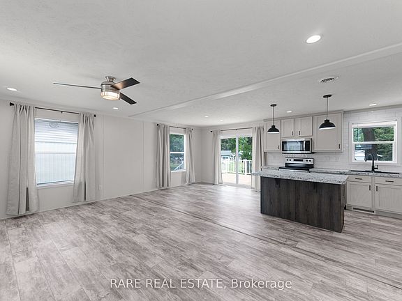 3rd image of 76 Linden Ln