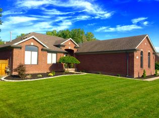 51150 Caroline Dr, Chesterfield, MI 48047
