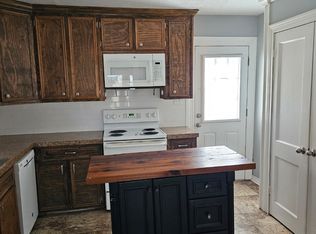 321 Jefferson St, West Columbia, TX 77486