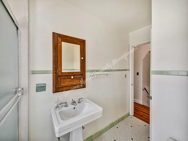 81 Elm Ave — Photo 25