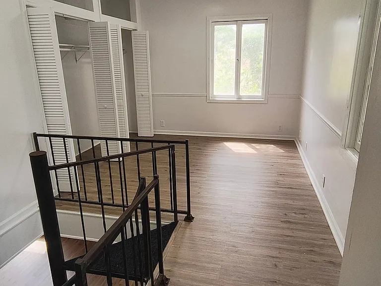 352 Main St — Photo 20