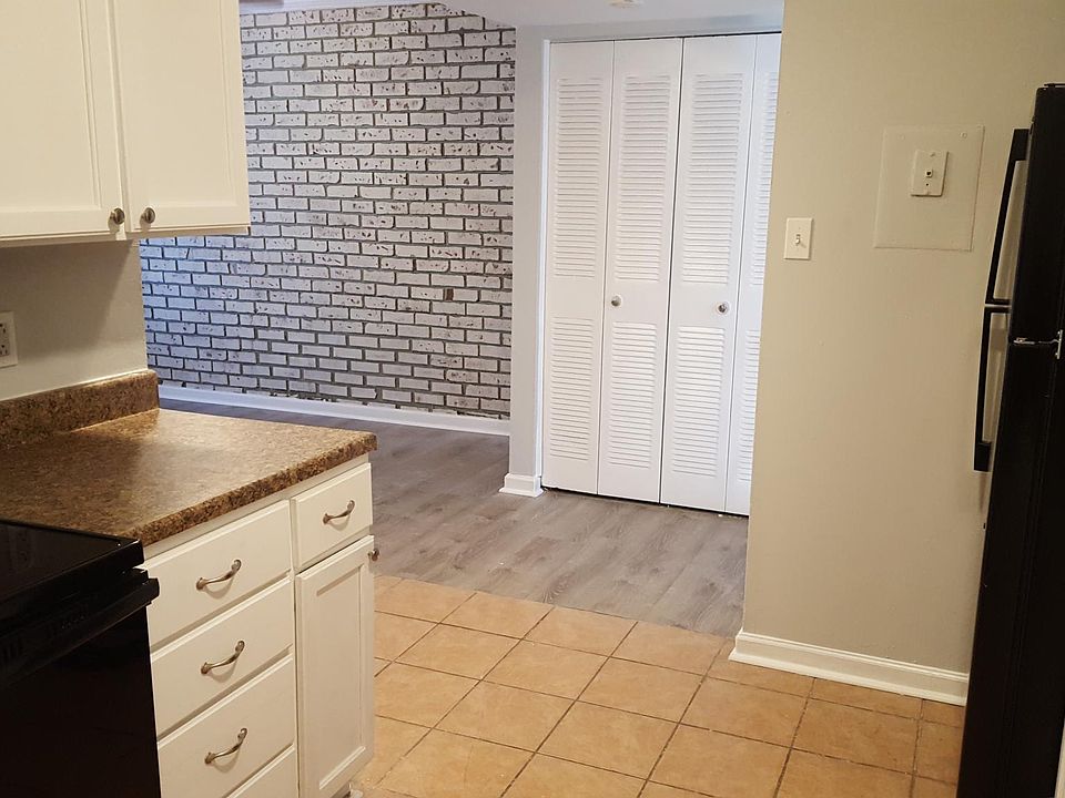 1st image of 704 Lake Edward Dr