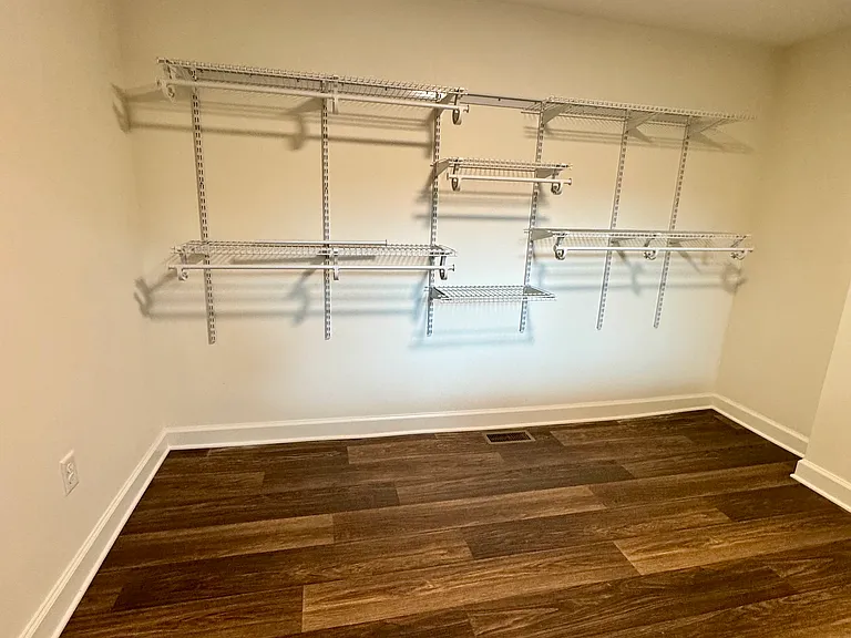 1321 Forsythe Ave — Photo 13