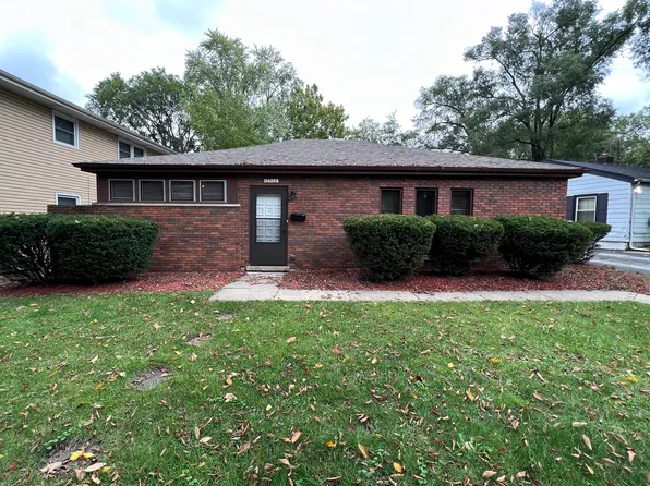 17305 Bryant Ln, Hazel Crest, IL 60429