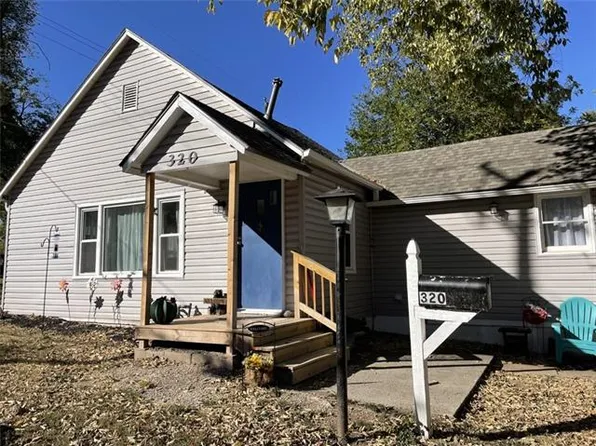 320 E Gudgell Ave, Independence, MO 64055