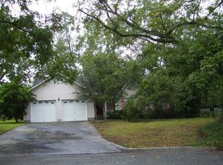 8 Clark Cir, Valdosta, GA 31605
