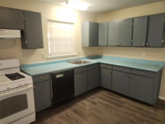 5th image of 3636 Herald St