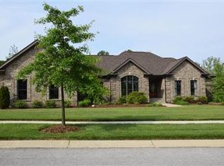 9405 Truscott Falls Dr, Prospect, KY 40059
