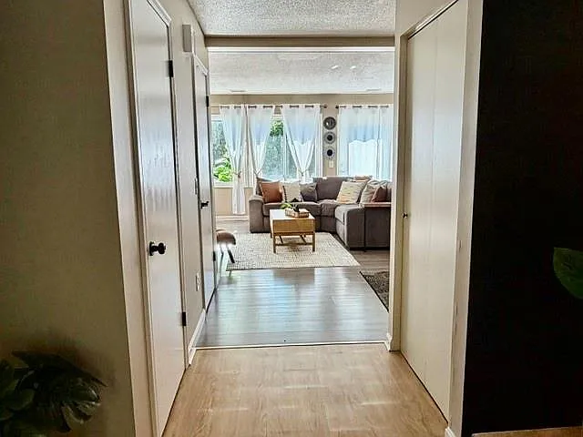 2 bed, 1.5 bath, 1224 sqft, $3,000 — Photo 4