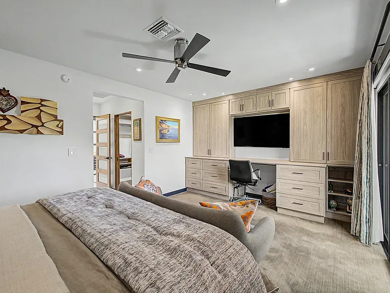 3057 E Rose Ln — Photo 13