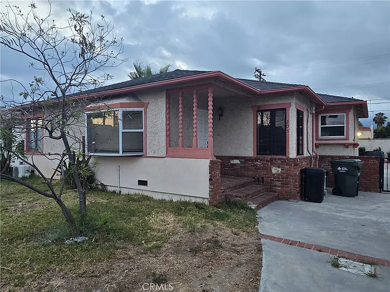 205 E Bencamp St — Photo 1