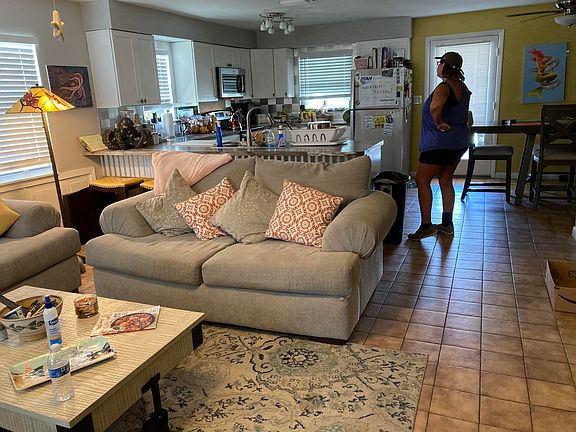 3rd image of 103A Gulfwinds Ln