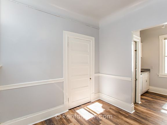5th image of 138 Germania St #A