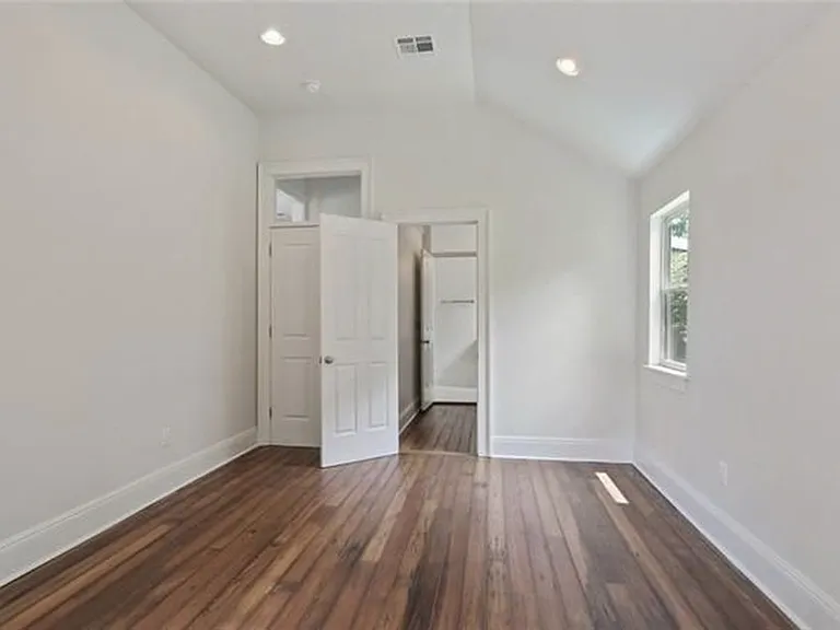 8616 Jeannette St — Photo 13
