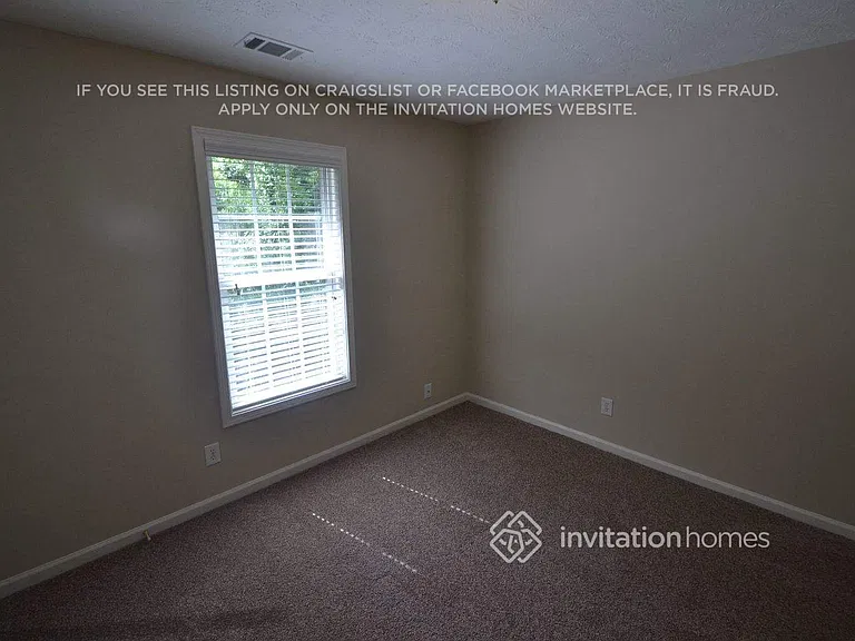 535 Devonshire Walk Dr — Photo 4