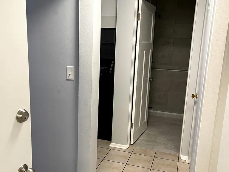 131 Washington St #1 — Photo 7