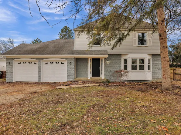 1211 Hillgate Way, Lansing, MI 48912