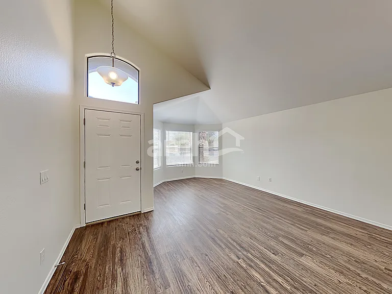 15142 W Eureka Trl — Photo 9
