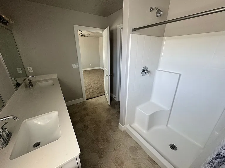 2087 N 325 W — Photo 9