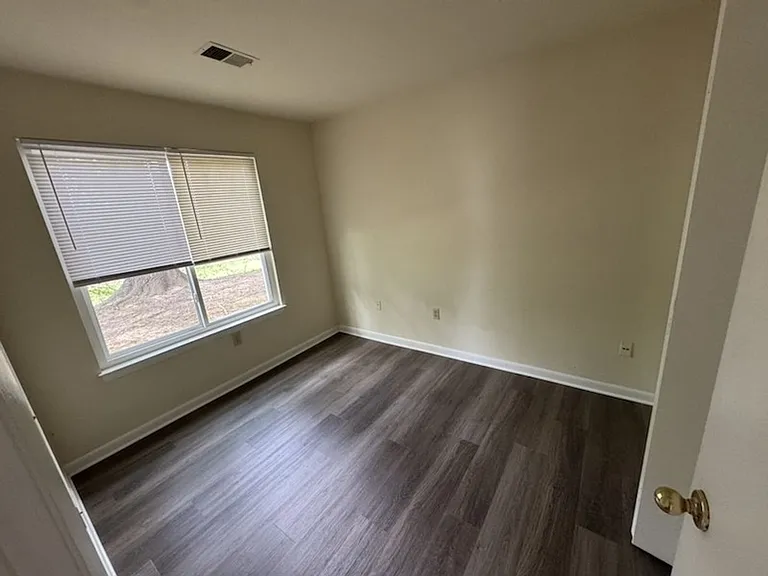1215 Progress St NW — Photo 7