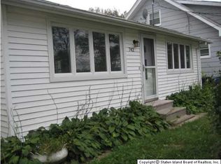 742 New Dorp Ln, Staten Island, NY 10306