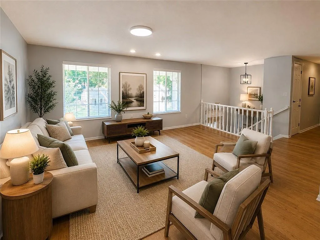 4 bed, 3.0 bath, 1999 sqft, $2,500 — Photo 2