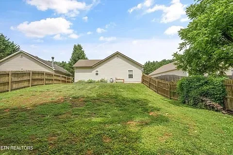 10816 Meriwether Ln — Photo 19