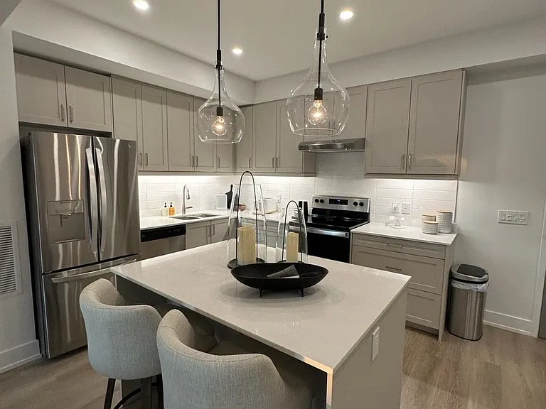 19 A West St N #306 — Photo 4