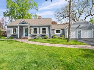1160 Hazel Ave, Deerfield, IL 60015