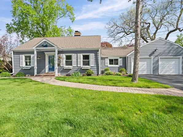 1160 Hazel Ave, Deerfield, IL 60015