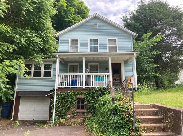 8 Spring Street, Portland, CT 06480