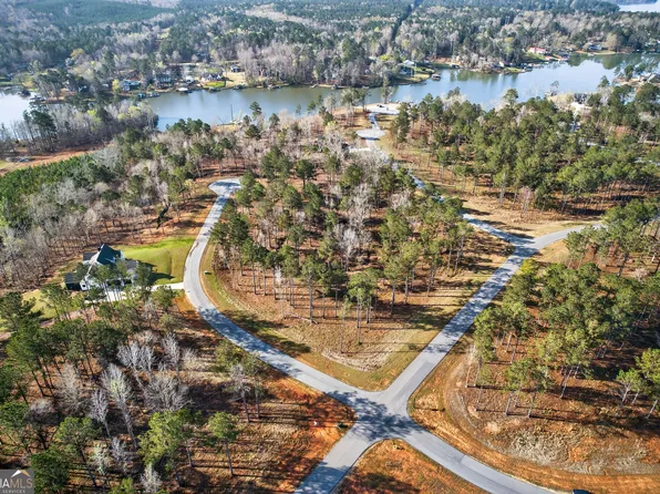 250 Chimney Rock Trl NE, Milledgeville, GA 31061