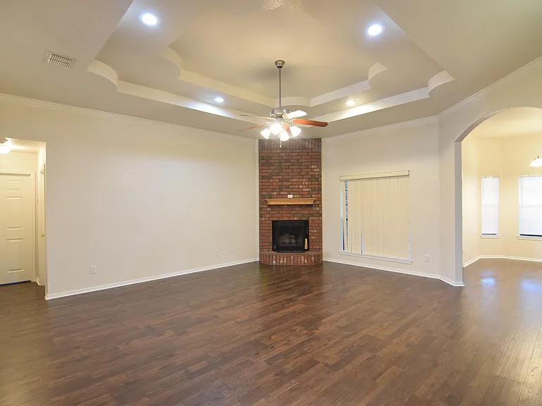 5805 Tropicana Ct — Photo 7