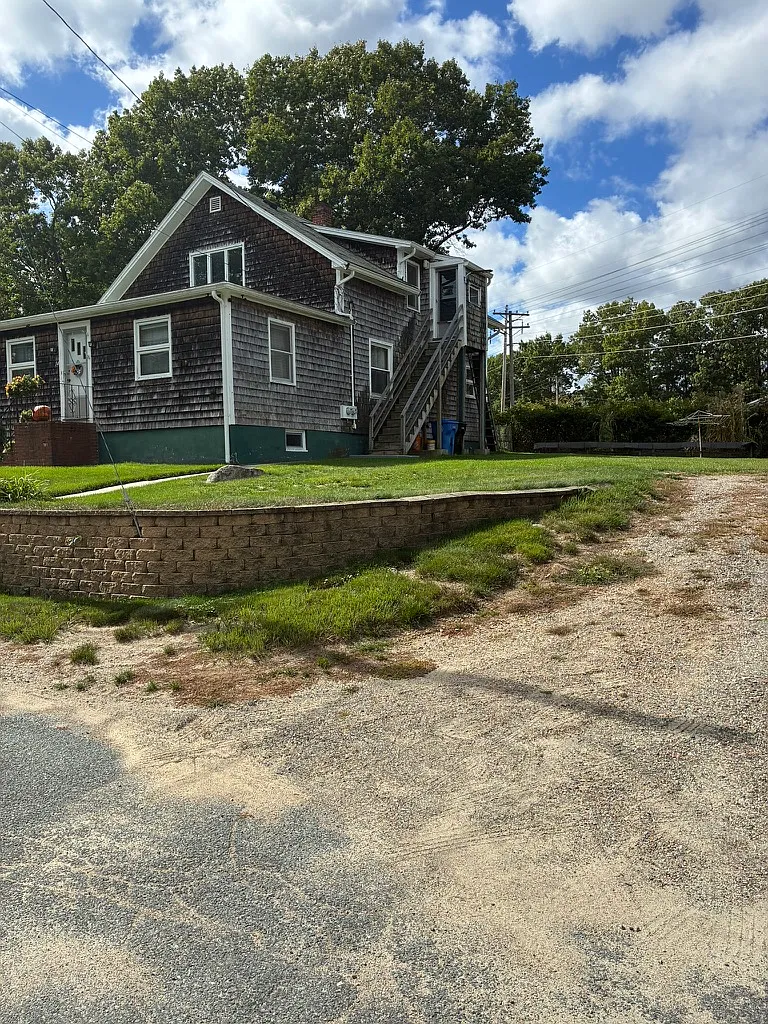 1 bed, 640 sqft, $1,950 — Photo 2