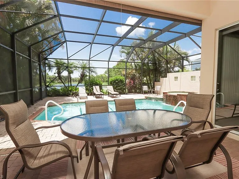 5901 Ashford Ln — Photo 25