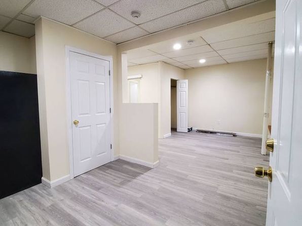 253 Bourne Ave APT 2
