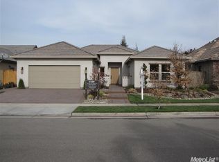 1451 Wildwood Dr, Lodi, CA 95242