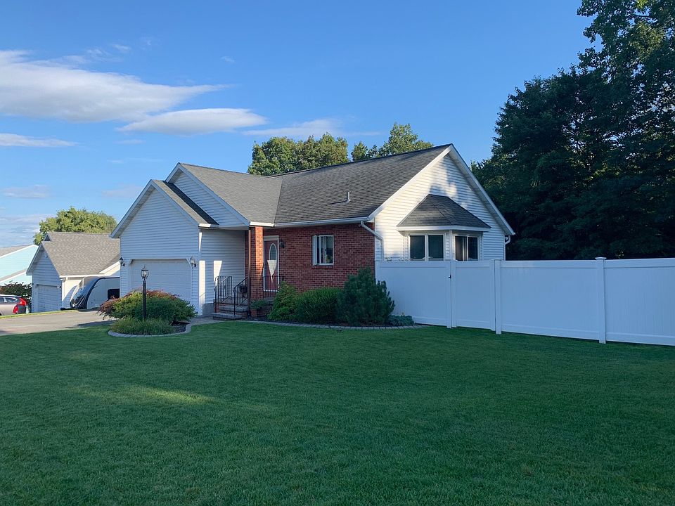 2nd image of 67 Celeste Dr