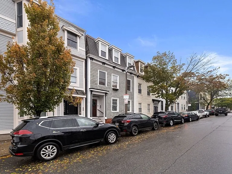 296 W 3rd St #20 — Photo 16