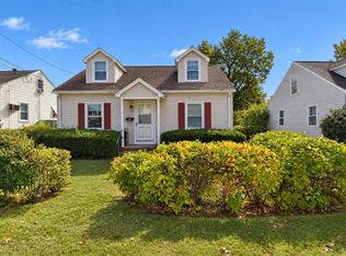 95 Kingsley St, Springfield, MA 01104