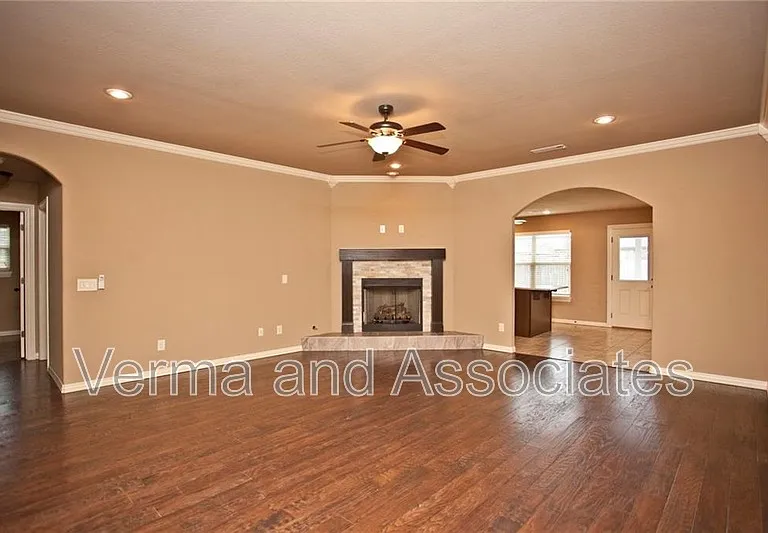 1906 Cypress St — Photo 14