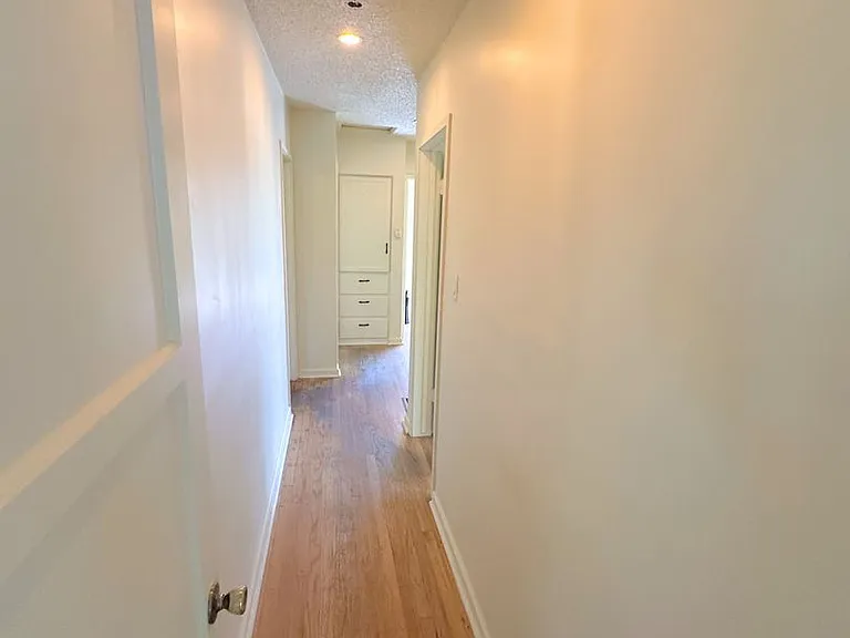 3977 Coolidge Ave — Photo 8