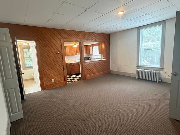 4th image of 405 S Mendenhall St #6