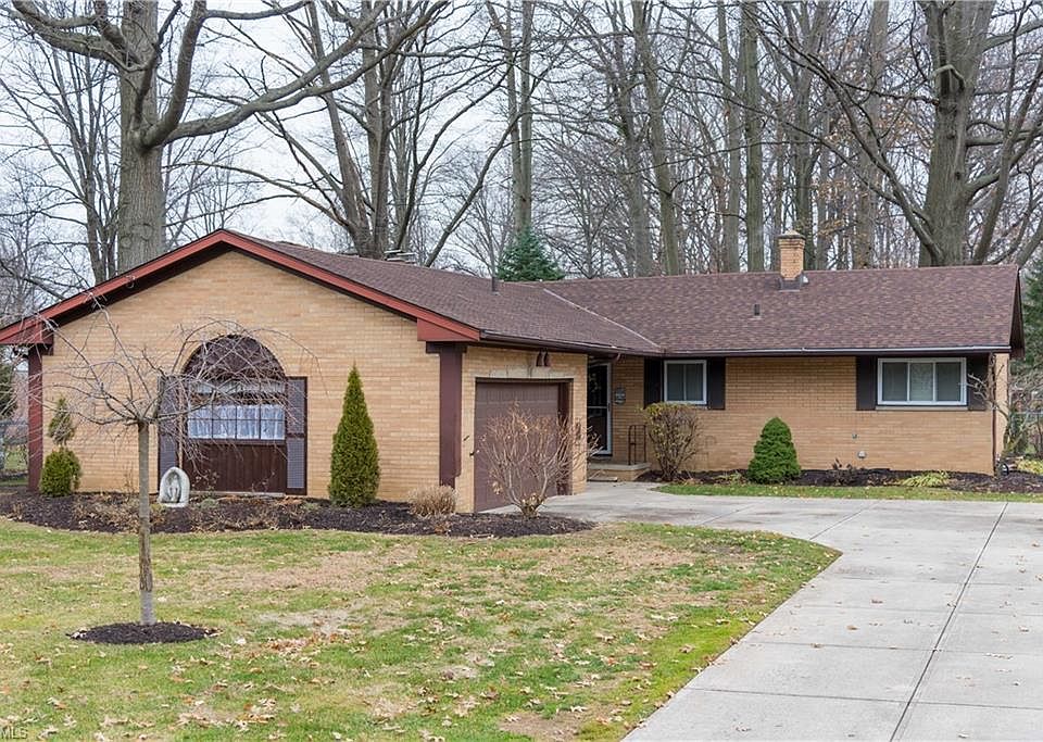 1st image of 3849 Evelyn Dr