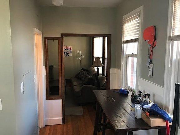 2nd image of 1116 N Emerson St APT 8
