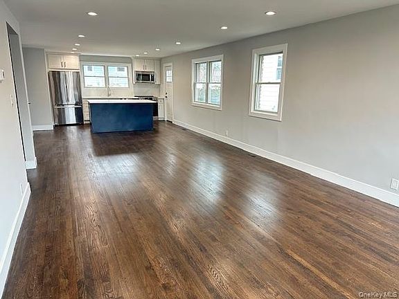 2nd image of 7 Linwood Rd N Floor 1